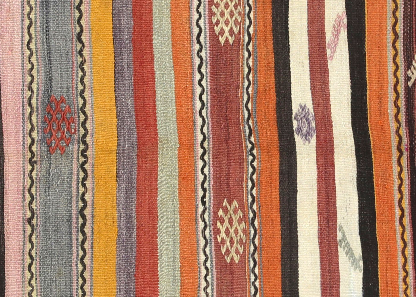 Vintage Turkish Kilim - 5'8" x 6'7" - 145129