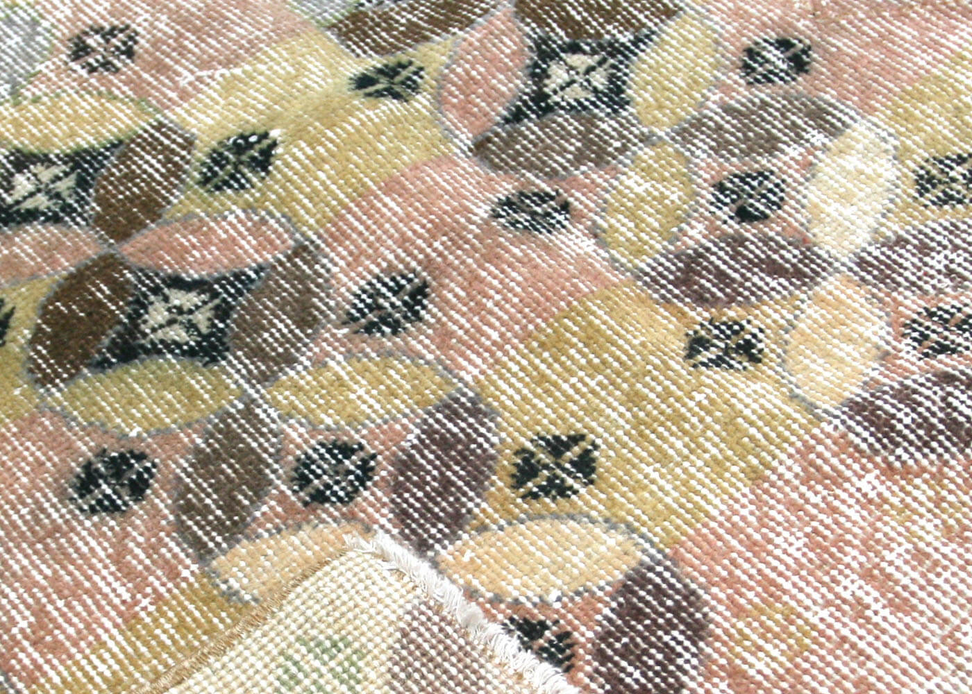 Vintage Turkish Mid-Century-Modern Rug - 5'5" x 8'3" - 145394