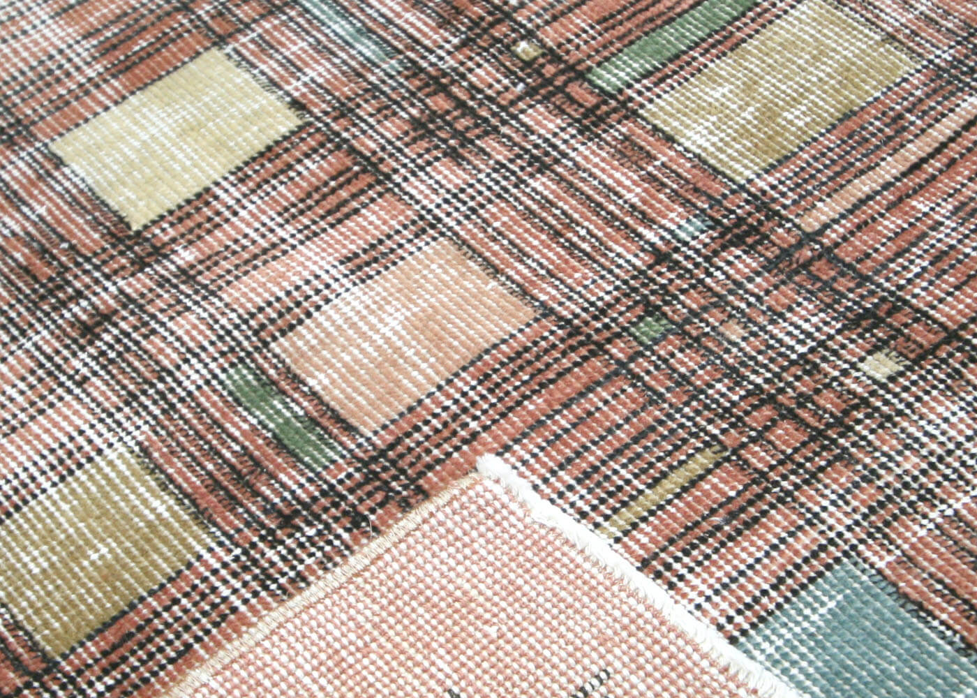 Vintage Turkish Mid-Century-Modern Rug - 6'8" x 9'4" - 170030