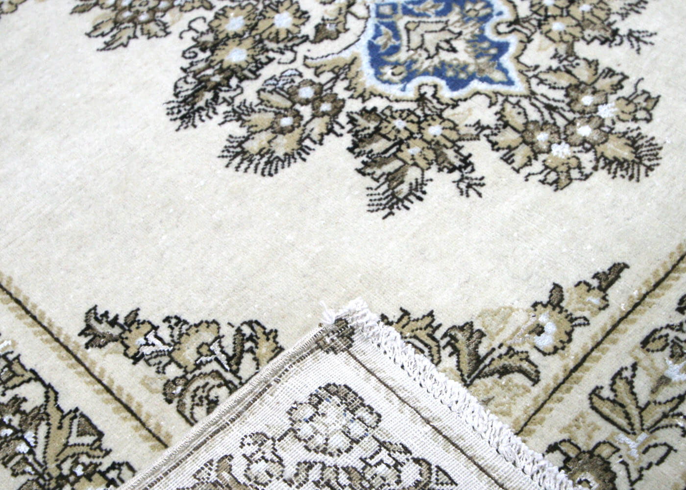 Semi Antique Persian Tabriz Rug - 4'6" x 6'7" - 180098