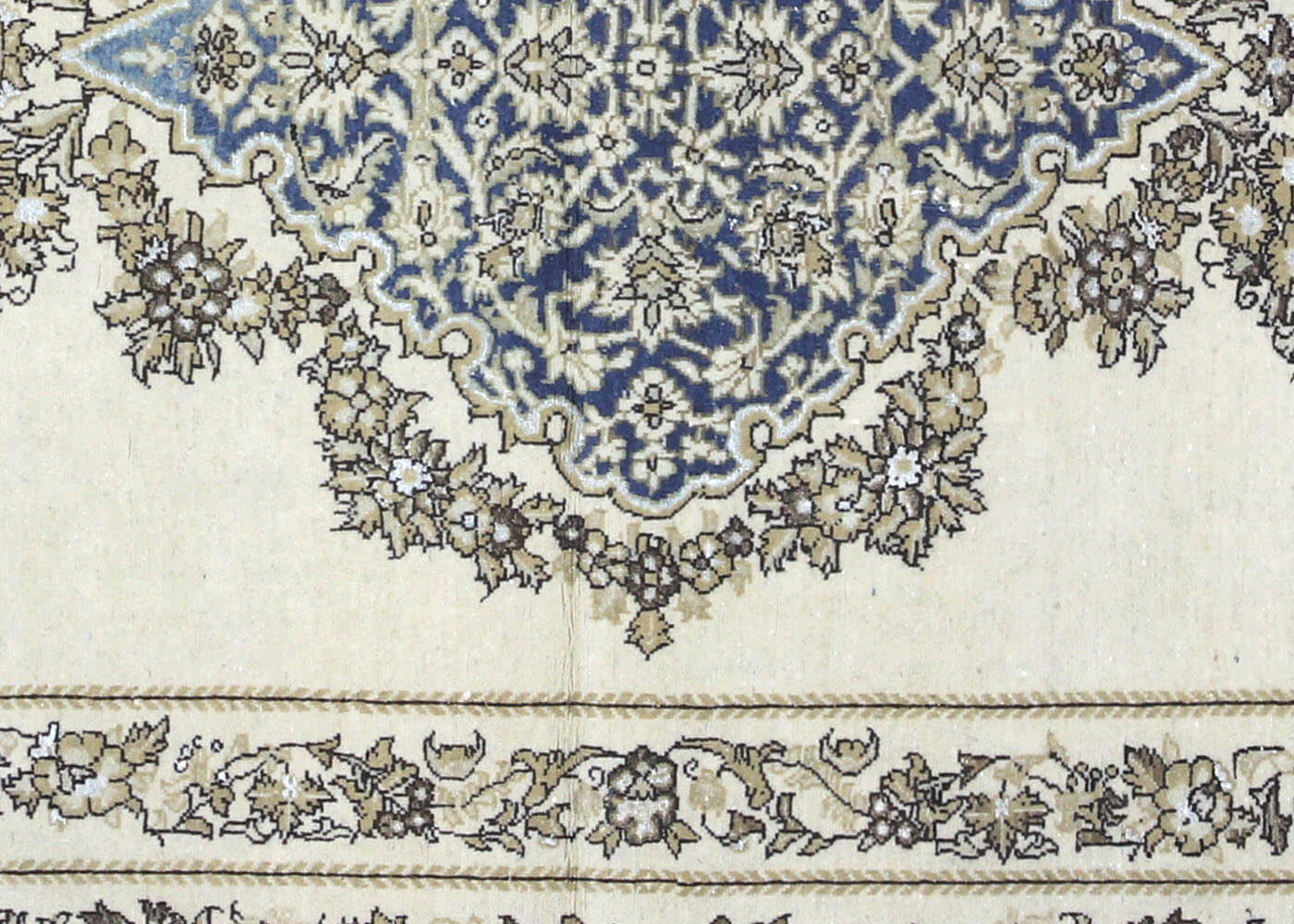 Semi Antique Persian Tabriz Rug - 4'6" x 6'7" - 180098