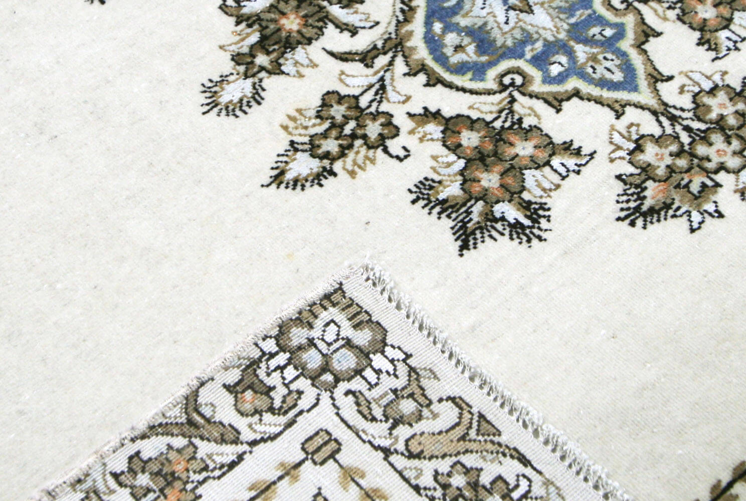 Semi Antique Persian Tabriz Rug - 4'4" x 6'7" - 180099