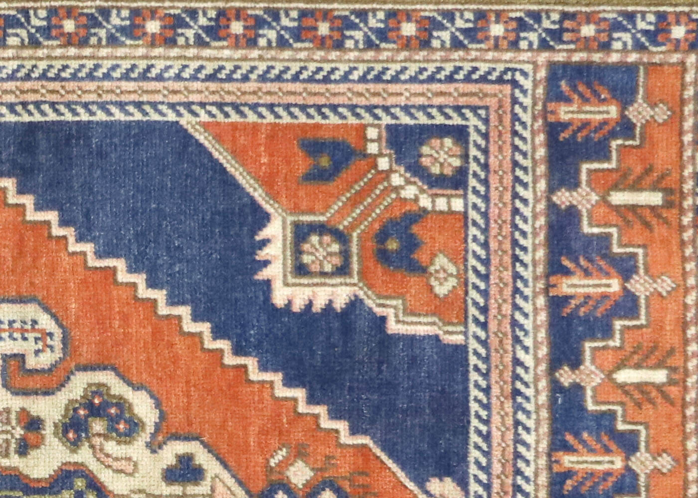 Vintage Turkish Oushak Rug - 3'9" x 6'4" - 180600