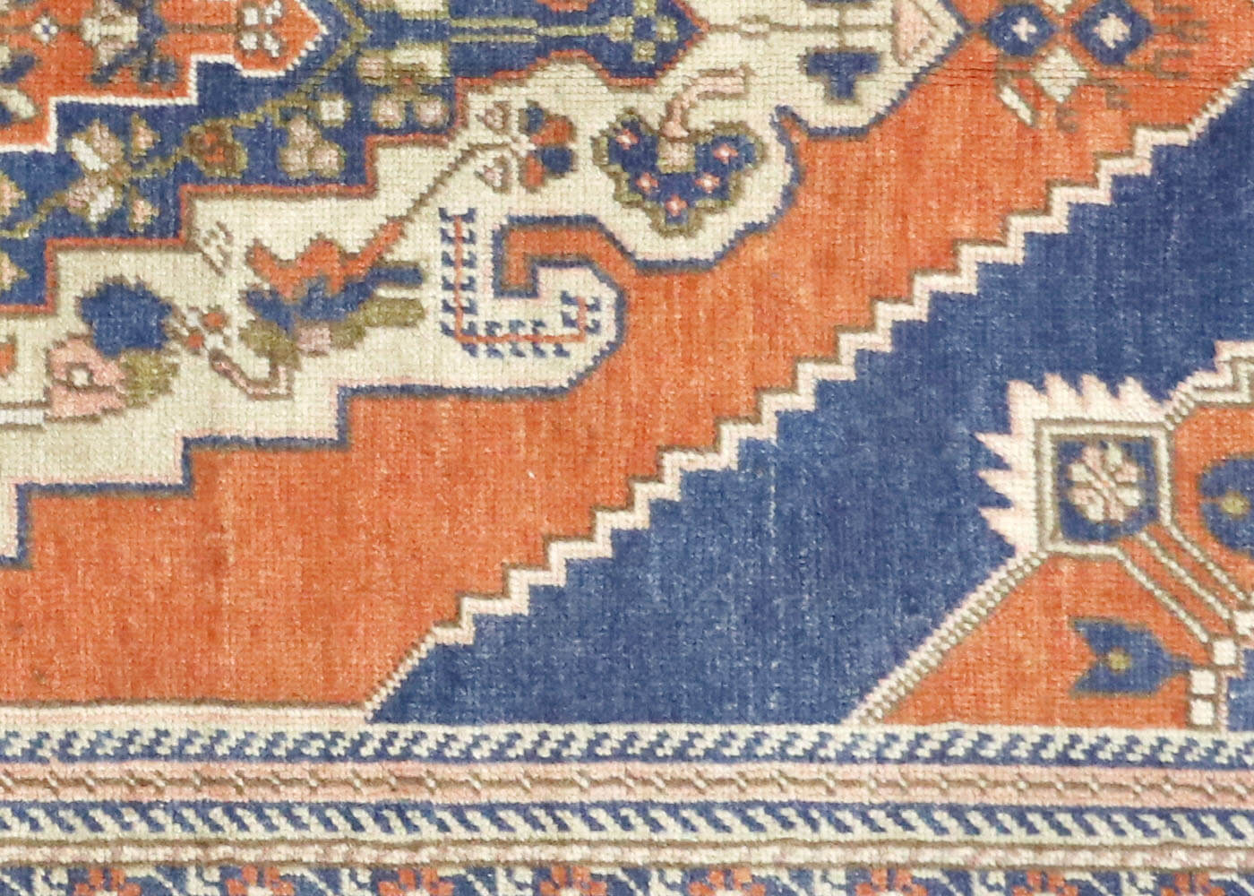 Vintage Turkish Oushak Rug - 3'9" x 6'3" - 180601