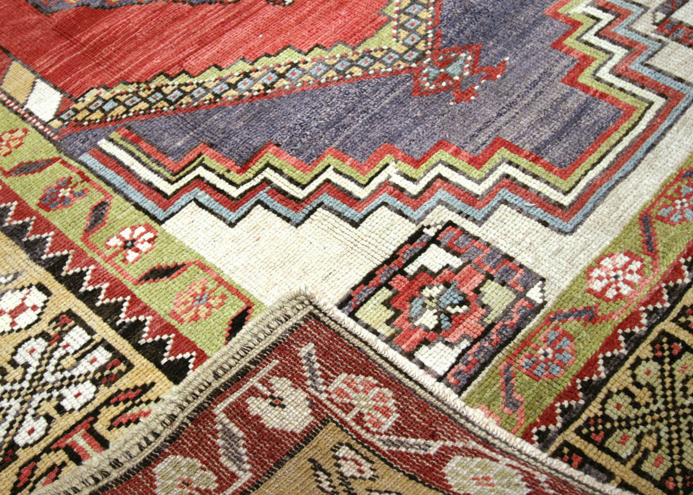 Vintage Turkish Oushak Rug - 5'3" x 8'6" - 190114
