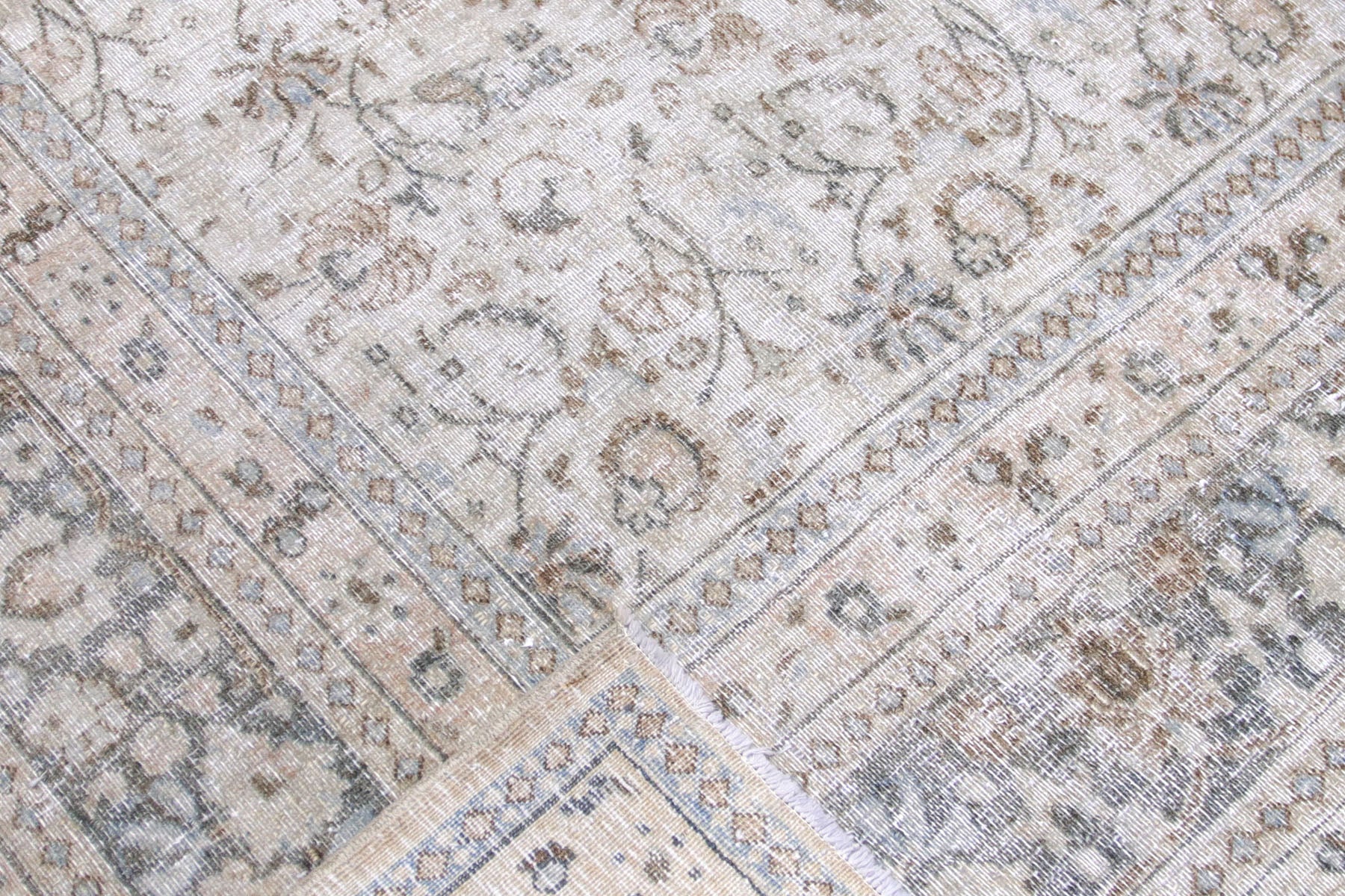 Vintage Persian Meshed Rug - 8'7" x 11'4" - 190170