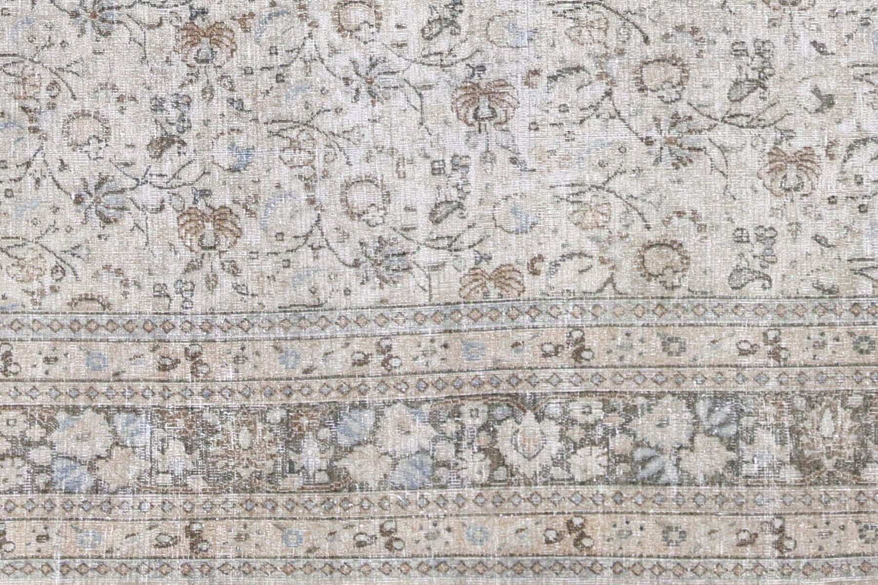 Vintage Persian Meshed Rug - 8'7" x 11'4" - 190170