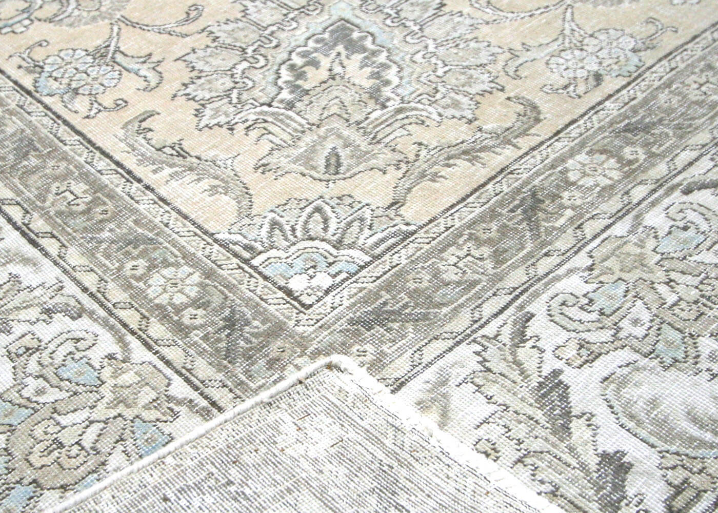 Vintage Persian Tabriz Rug - 10'5" x 13'2" - 201087