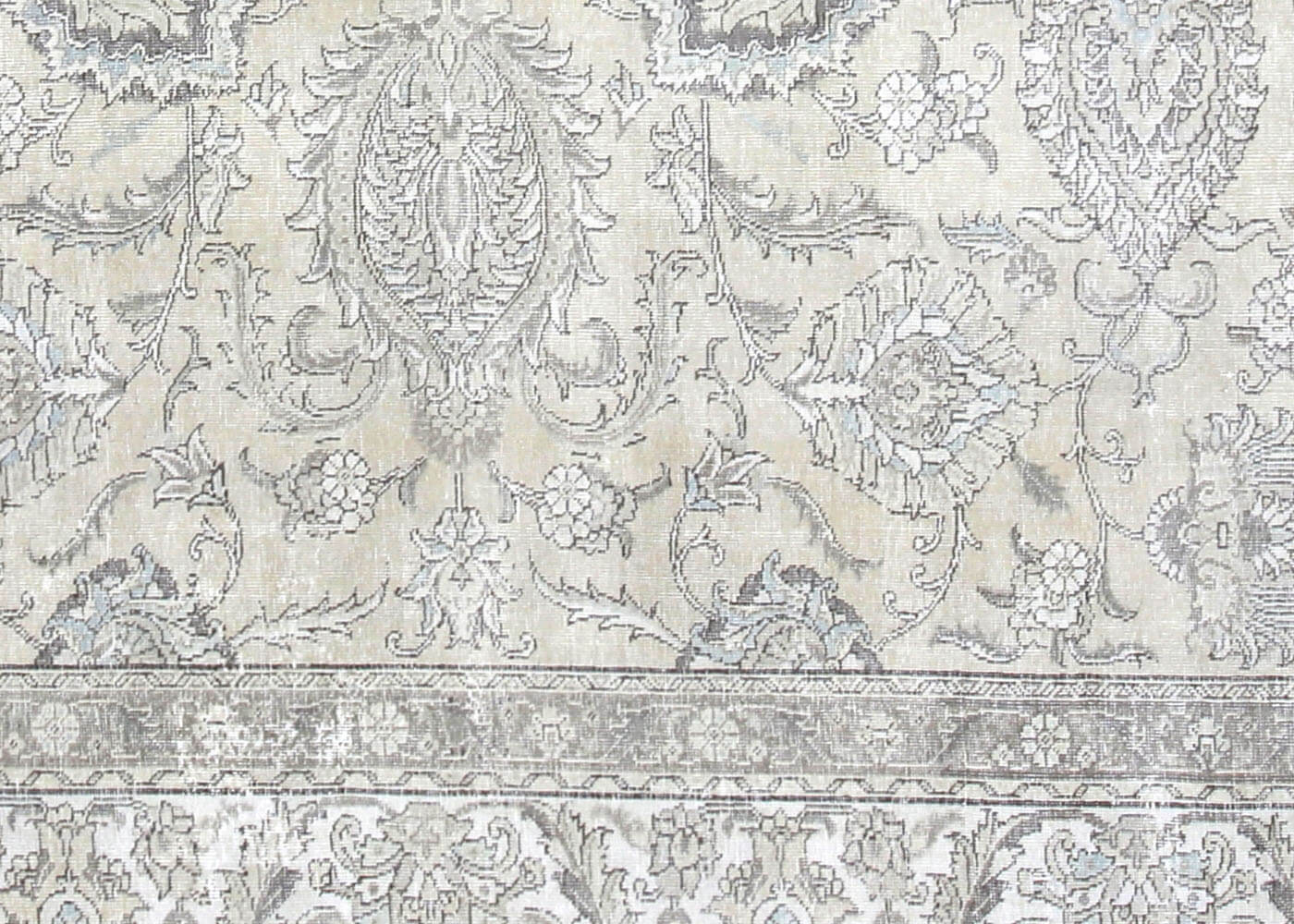 Vintage Persian Tabriz Rug - 10'5" x 13'2" - 201087
