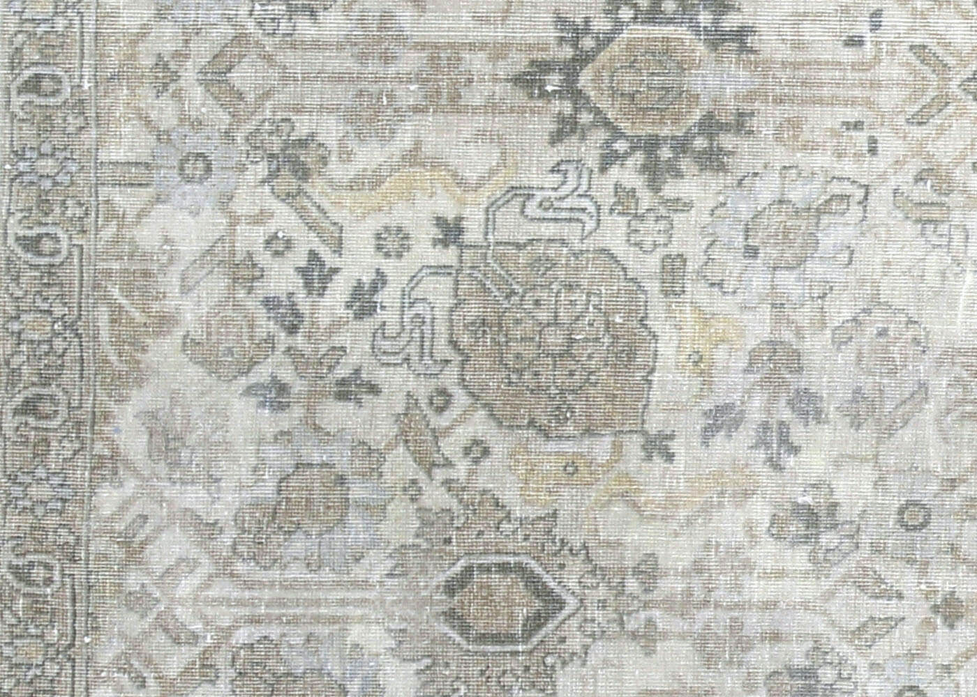 Semi Antique Persian Tabriz Rug - 5'10" x 9'3" - 201145
