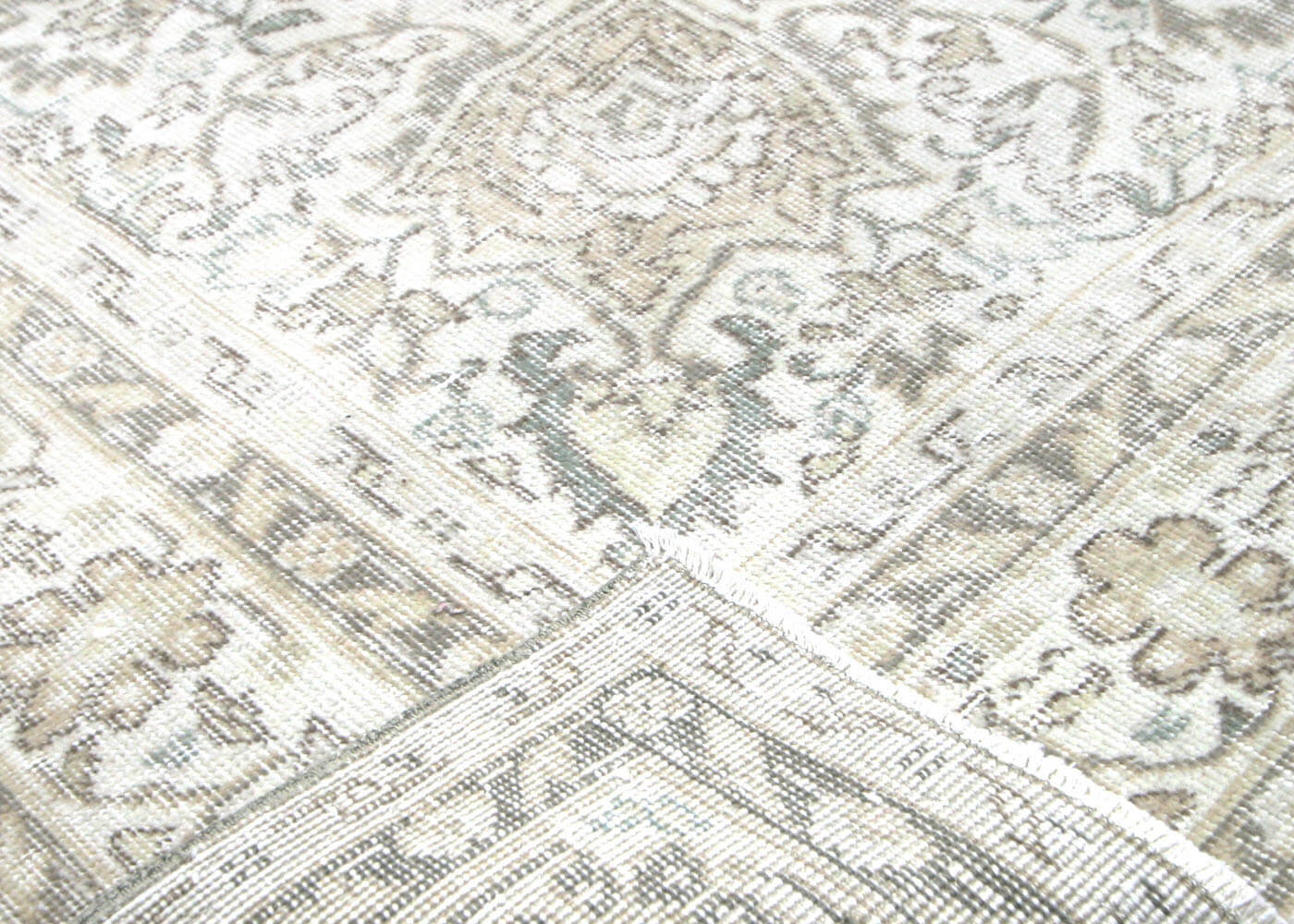 Vintage Turkish Oushak Rug - 6'9" x 9'11" - 210111