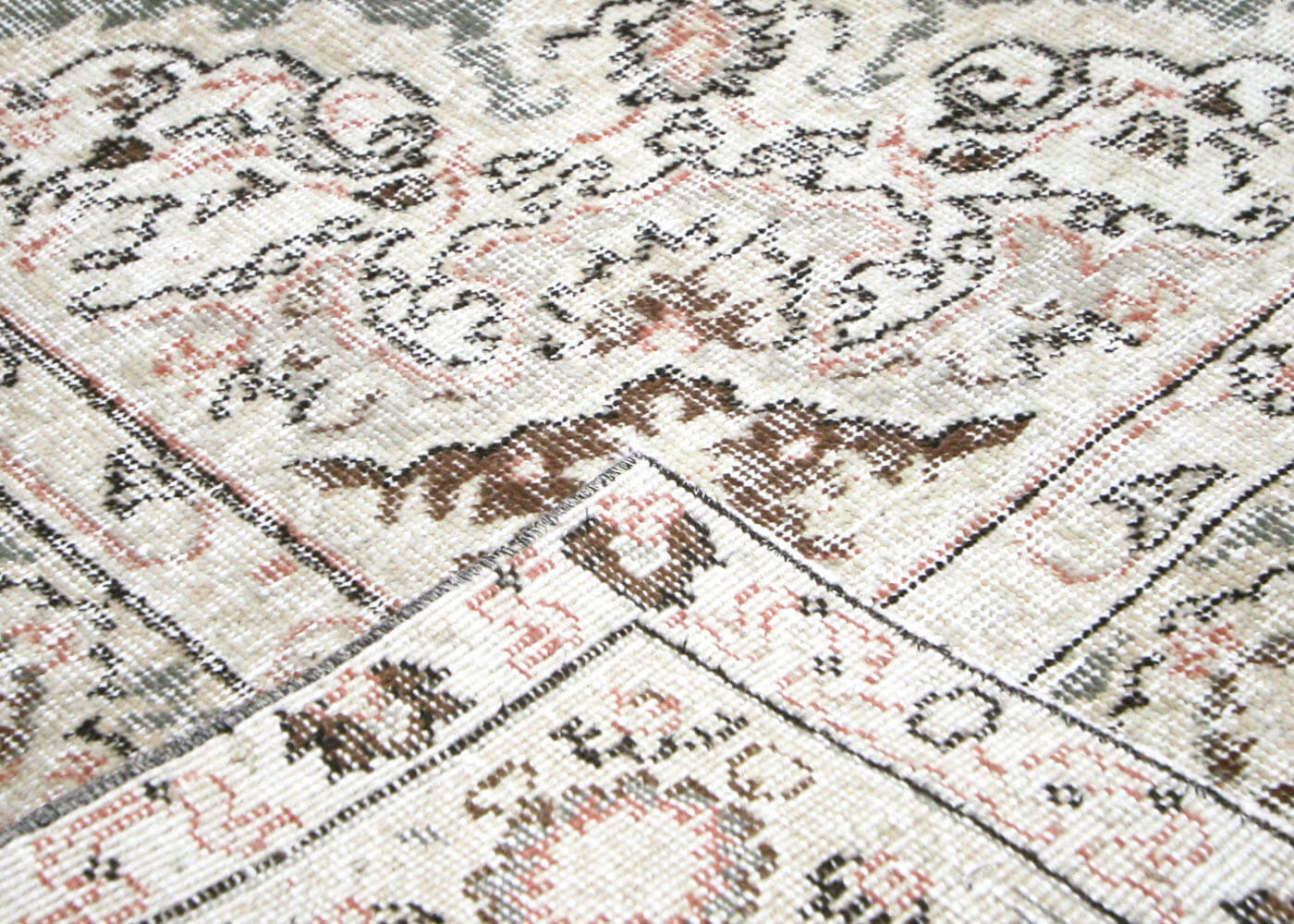 Vintage Turkish Oushak Rug - 6'9" x 10' - 210255