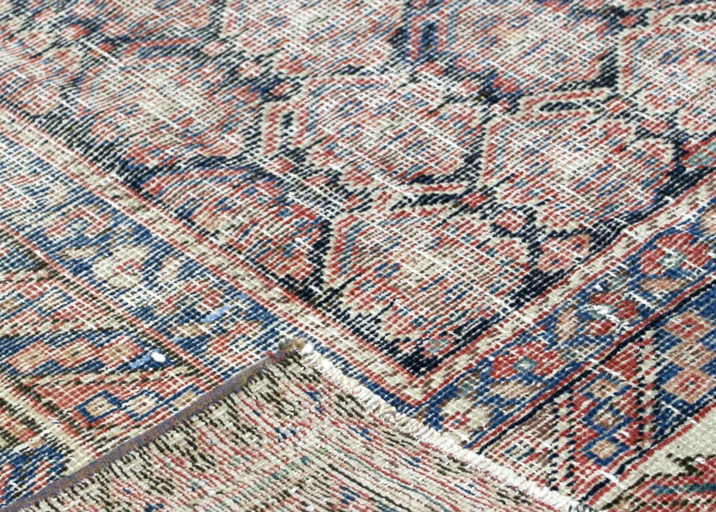 Antique Persian Shiraz Rug - 5'4" x 10'2" - 210335