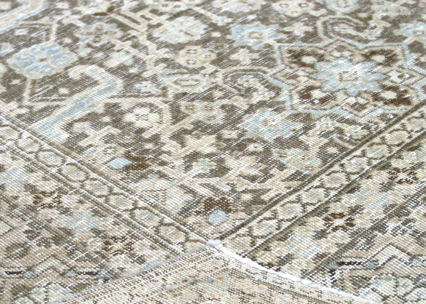 Semi Antique Persian Tabriz Rug - 7'10" x 10'9" - 210391