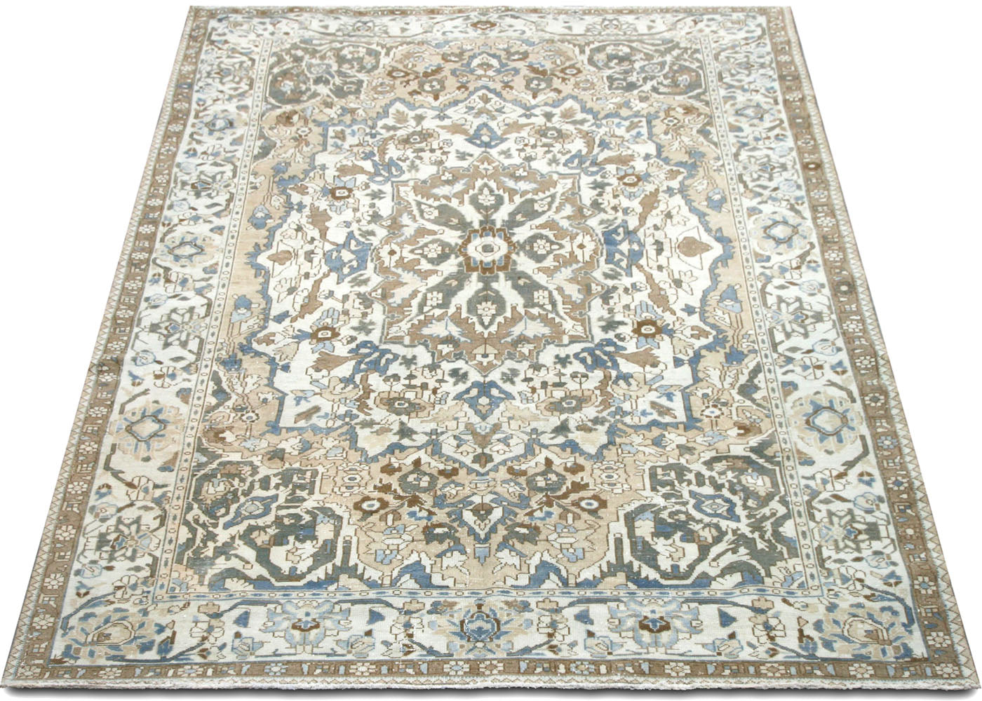 Vintage Persian Baktiari Rug - 6'9" x 9'9" - 220005