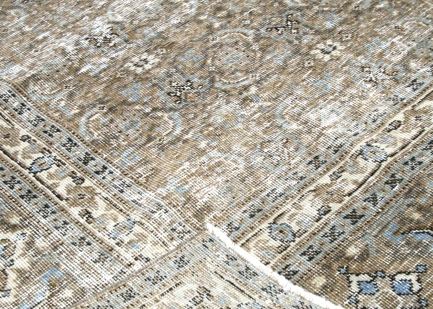 Semi Antique Persian Tabriz Rug - 8'2" x 12'10" - 220022
