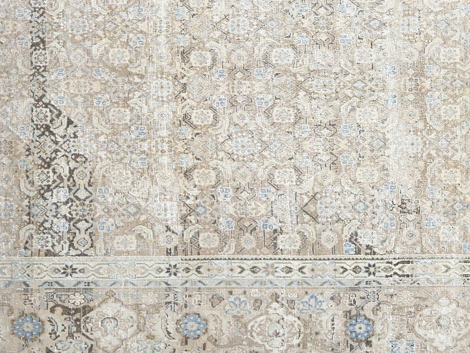 Semi Antique Persian Tabriz Rug - 9'7" x 12'10" - 220124