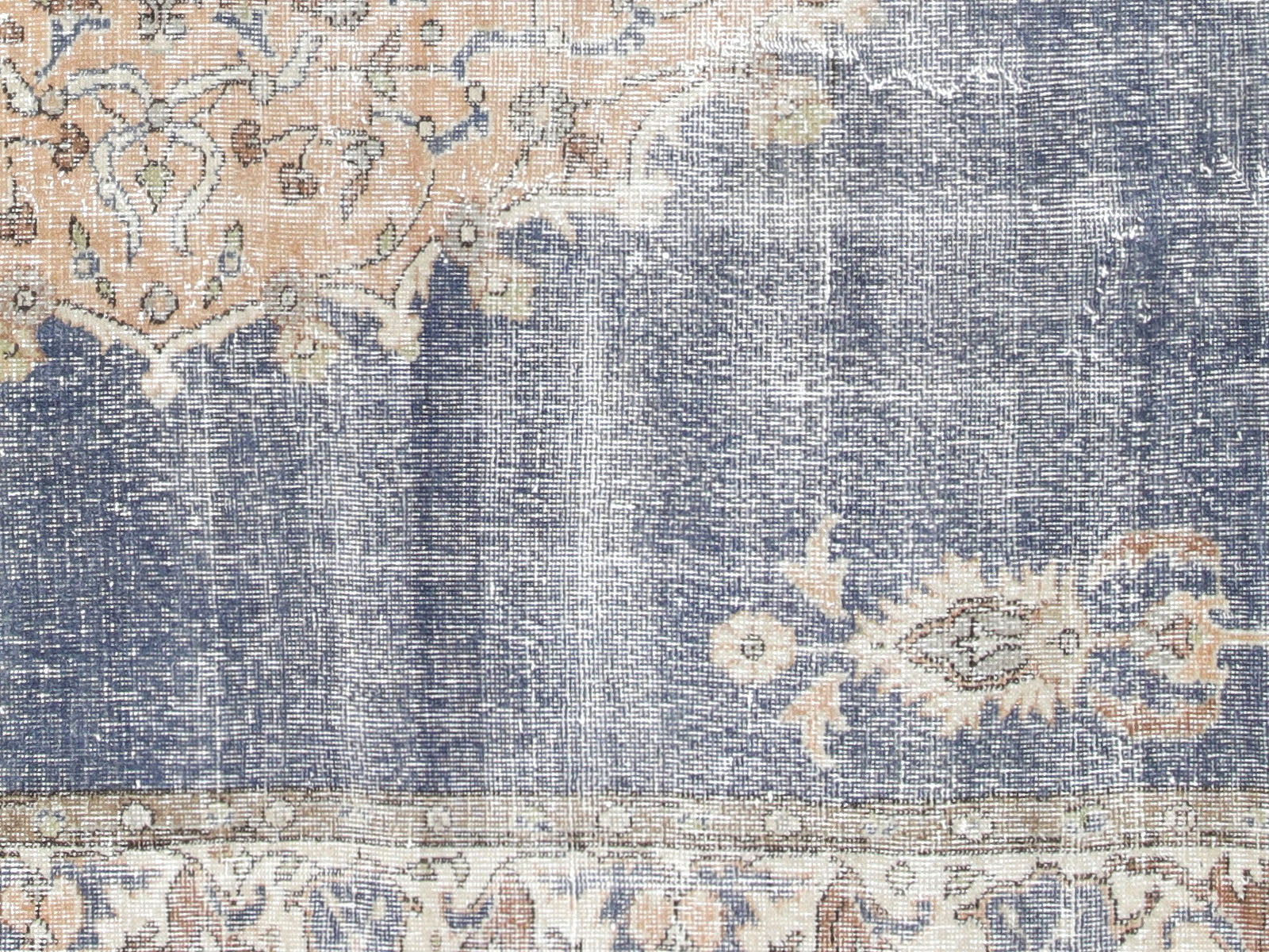 Vintage Turkish Oushak Rug - 6'8" x 10'3" - 230010