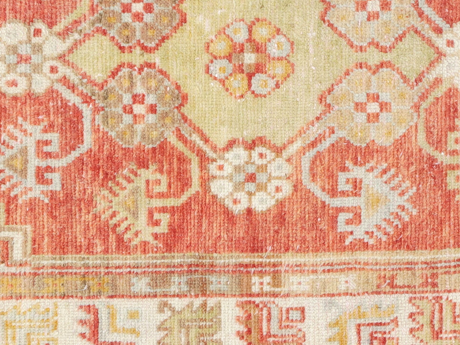 Vintage Turkish Oushak Rug - 2'8" x 4'9" - 230043