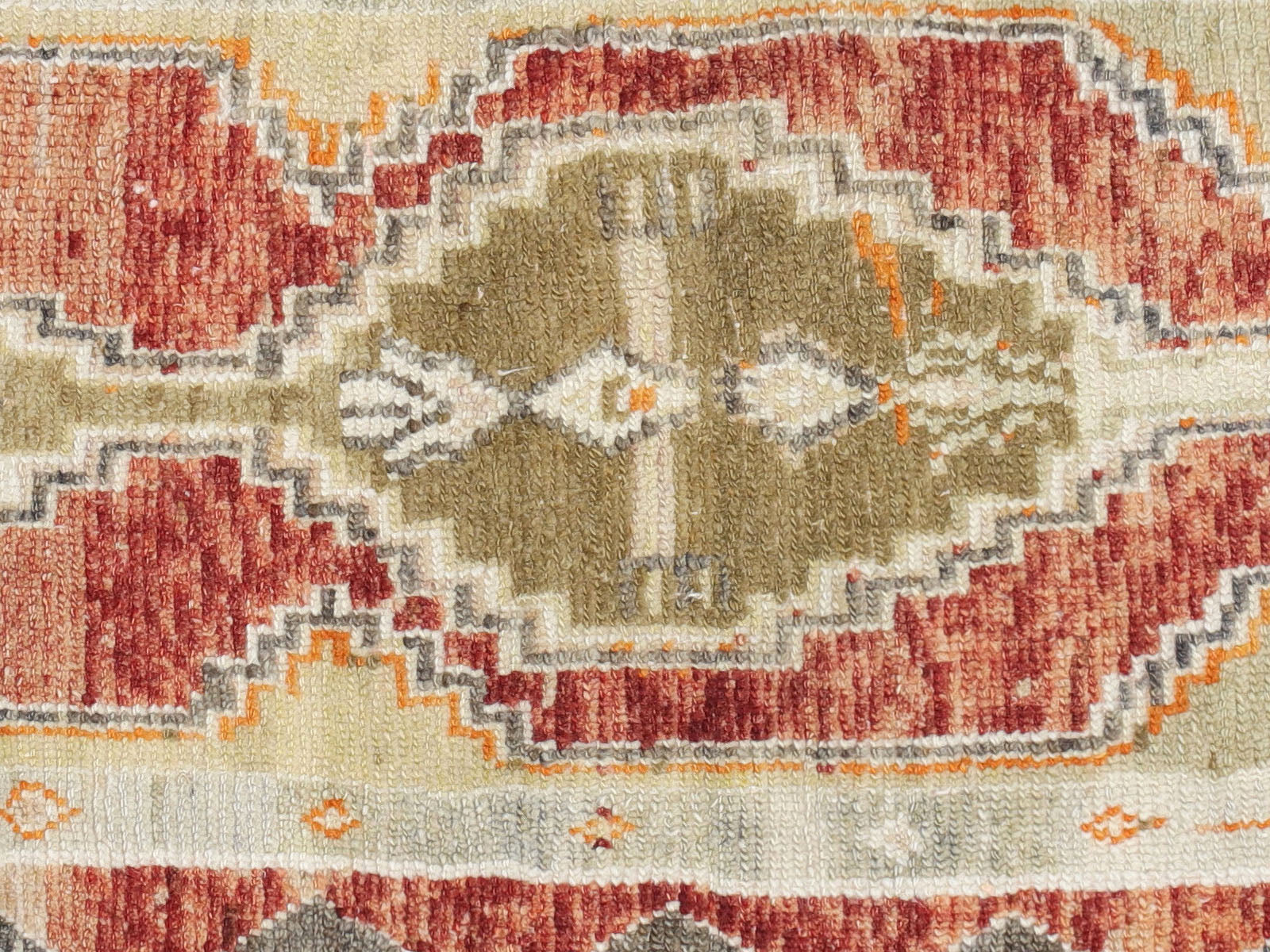 Vintage Turkish Oushak Rug - 2'5" x 4'2" - 230044