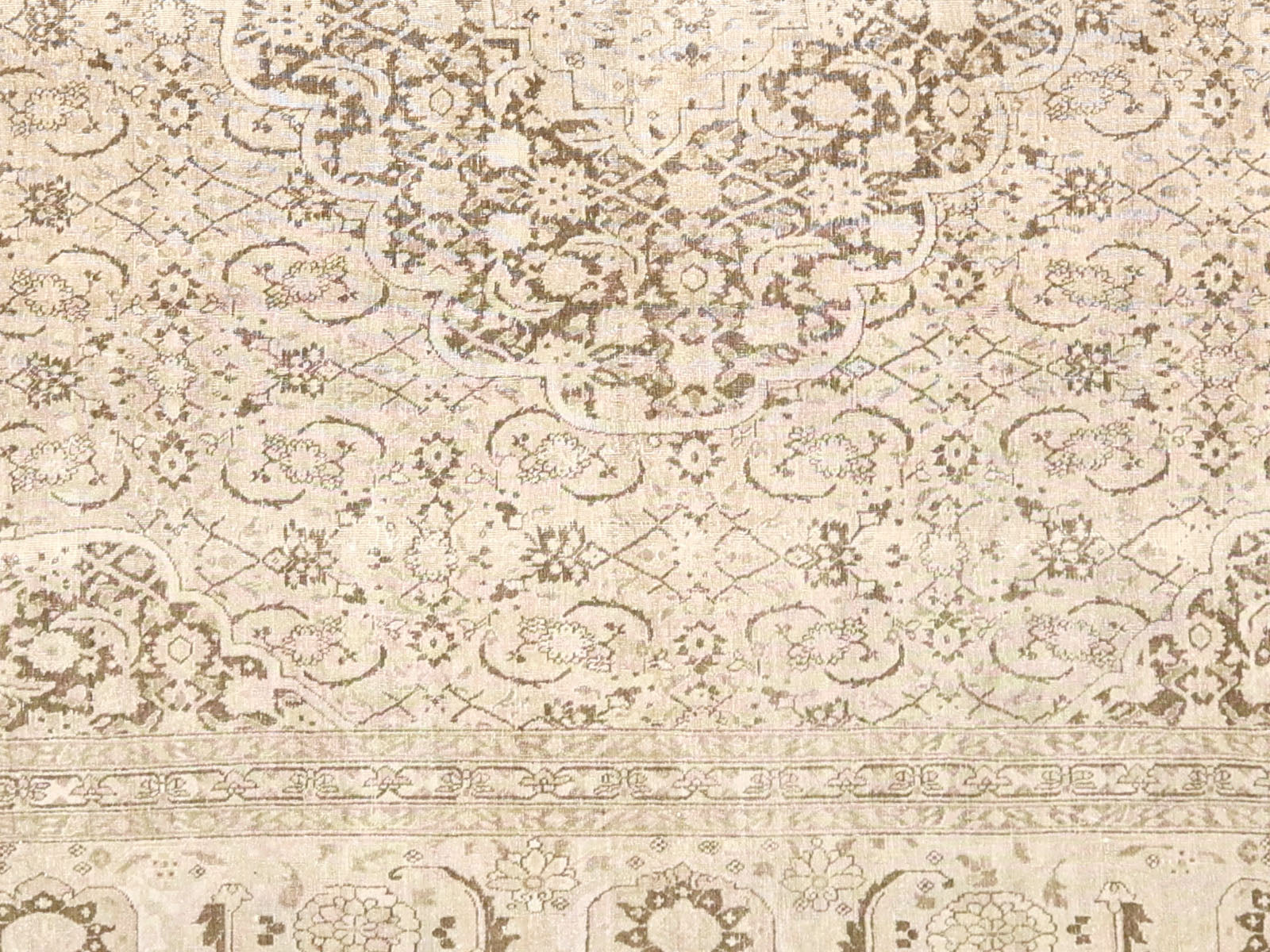 Antique Persian Tabriz Rug - 11' x 17'4" - 230095