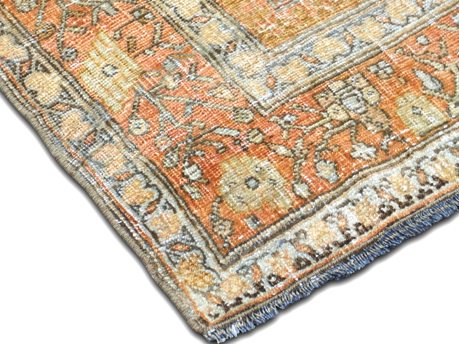 Antique Persian Bidjar Rug - 6'10" x 10'