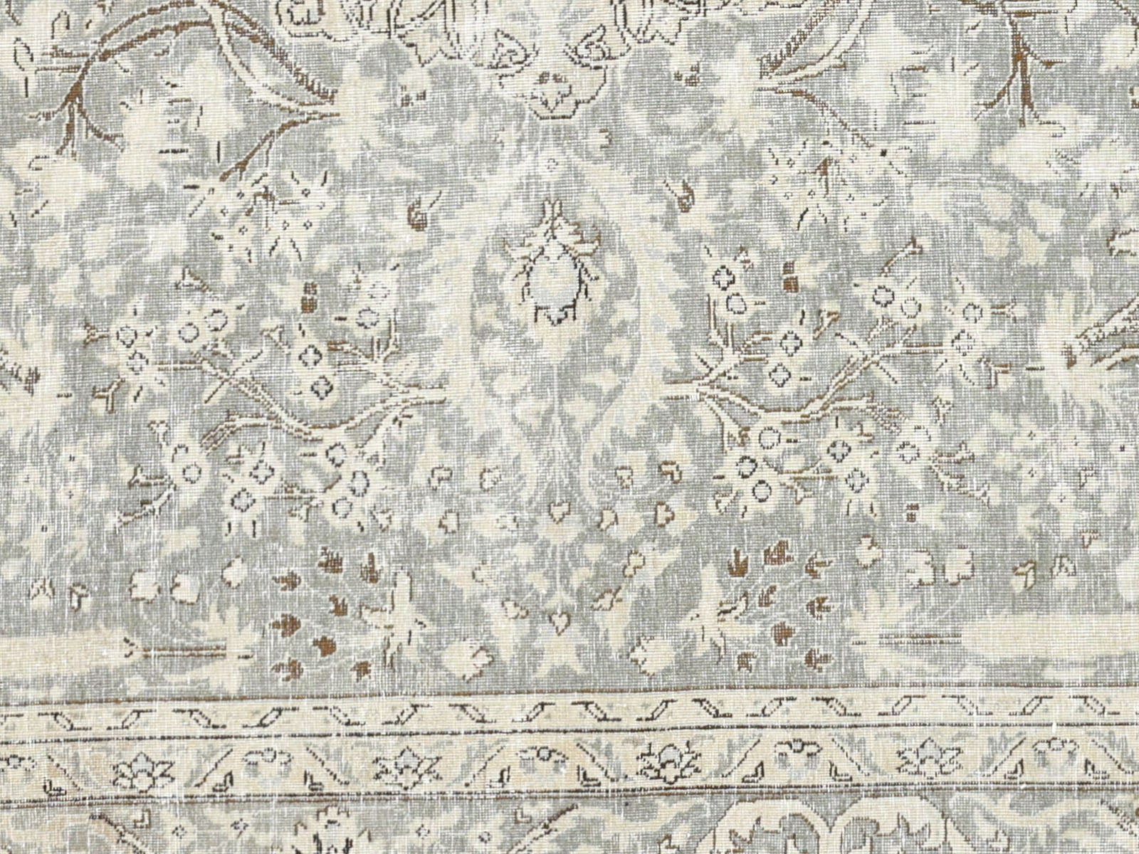 Semi Antique Persian Tabriz Rug - 7'8 x 10'6" - 230276