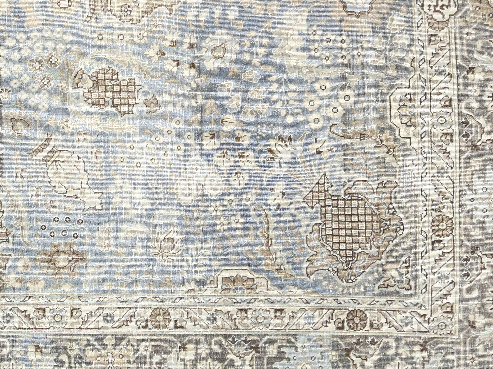Semi Antique Persian Tabriz Rug - 6'5" x 9'6" - 230389