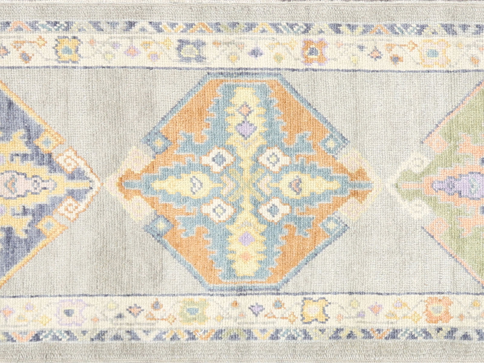 Vintage Turkish Oushak Rug in Grey,Ivory tones and an All Over,Geometrical pattern. Measuring 2 feet 9 inches x 11 feet 8 inches – SKU 240007