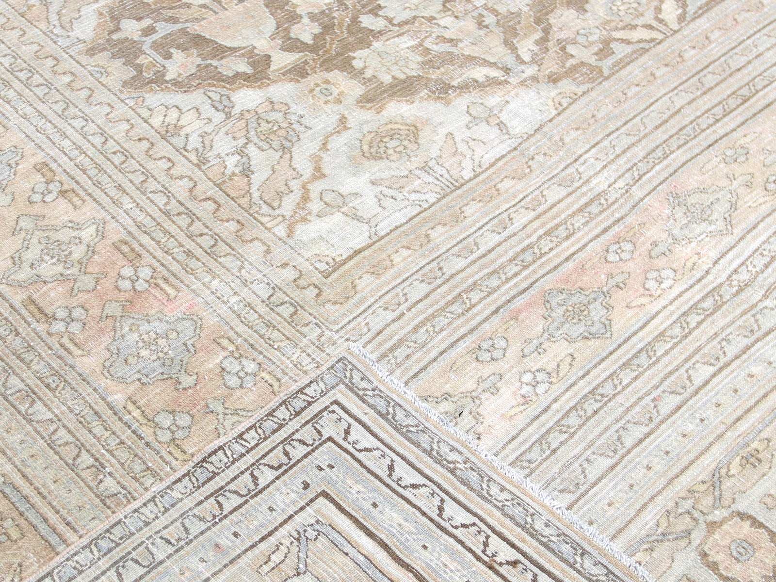 Antique Persian Doroksh Rug - 17'4" x 21'6"