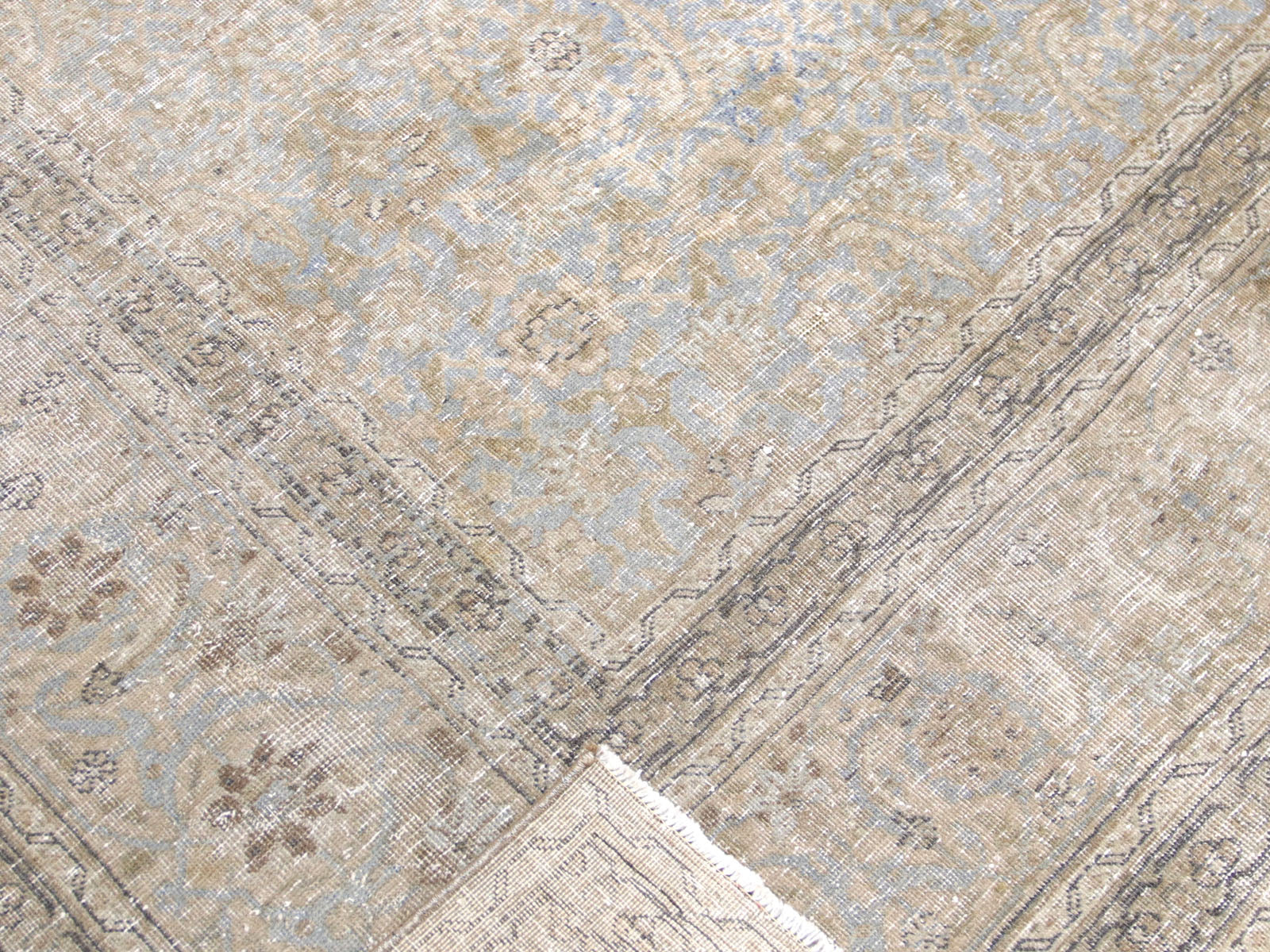 Semi Antique Persian Tabriz Rug - 7'9" x 10'3" - 240206