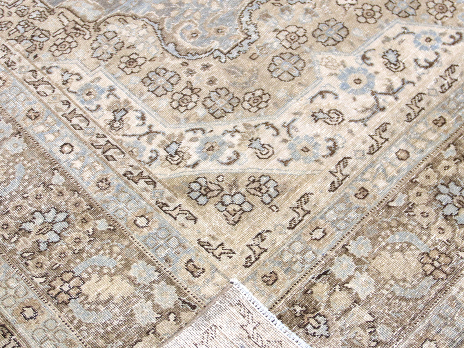 Semi Antique Persian Tabriz Rug - 9'1" x 12'5" - 240208