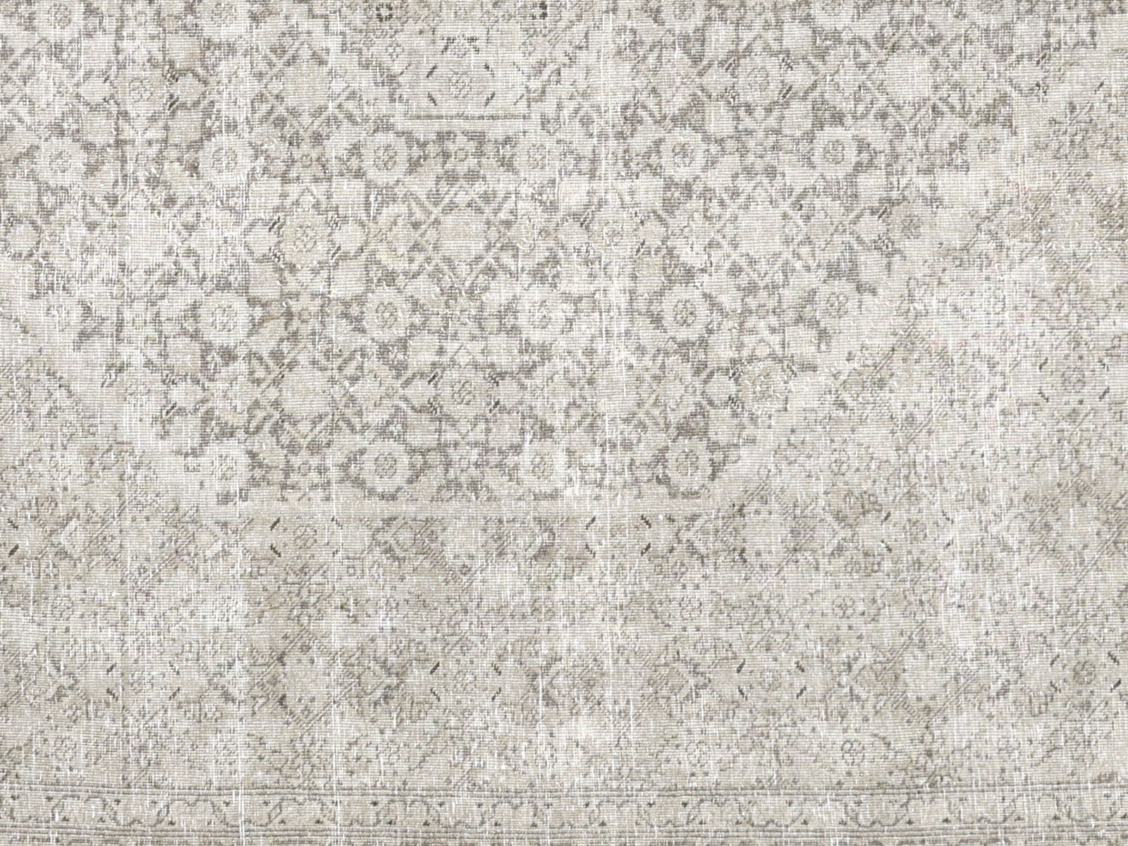 Semi Antique Persian Tabriz Rug - 8'9" x 12'4" - 240214