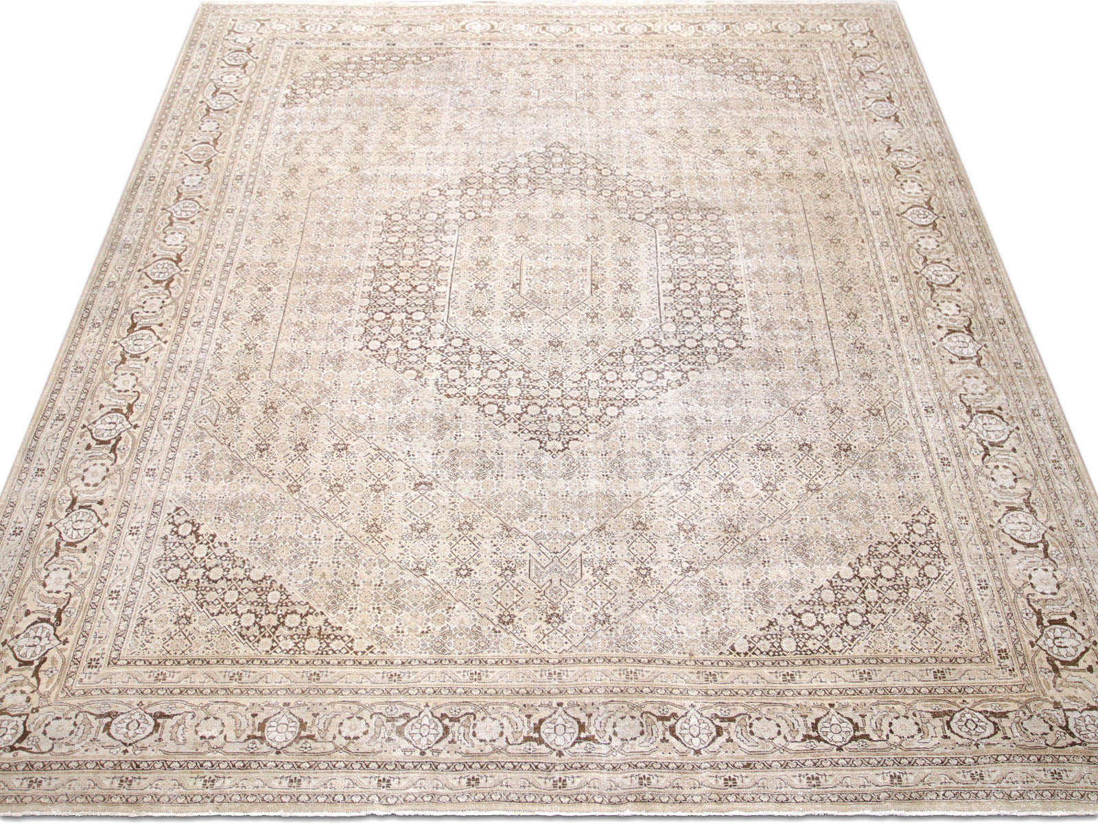 Antique Persian Tabriz Rug - 13'10" x 18'1" - 240264