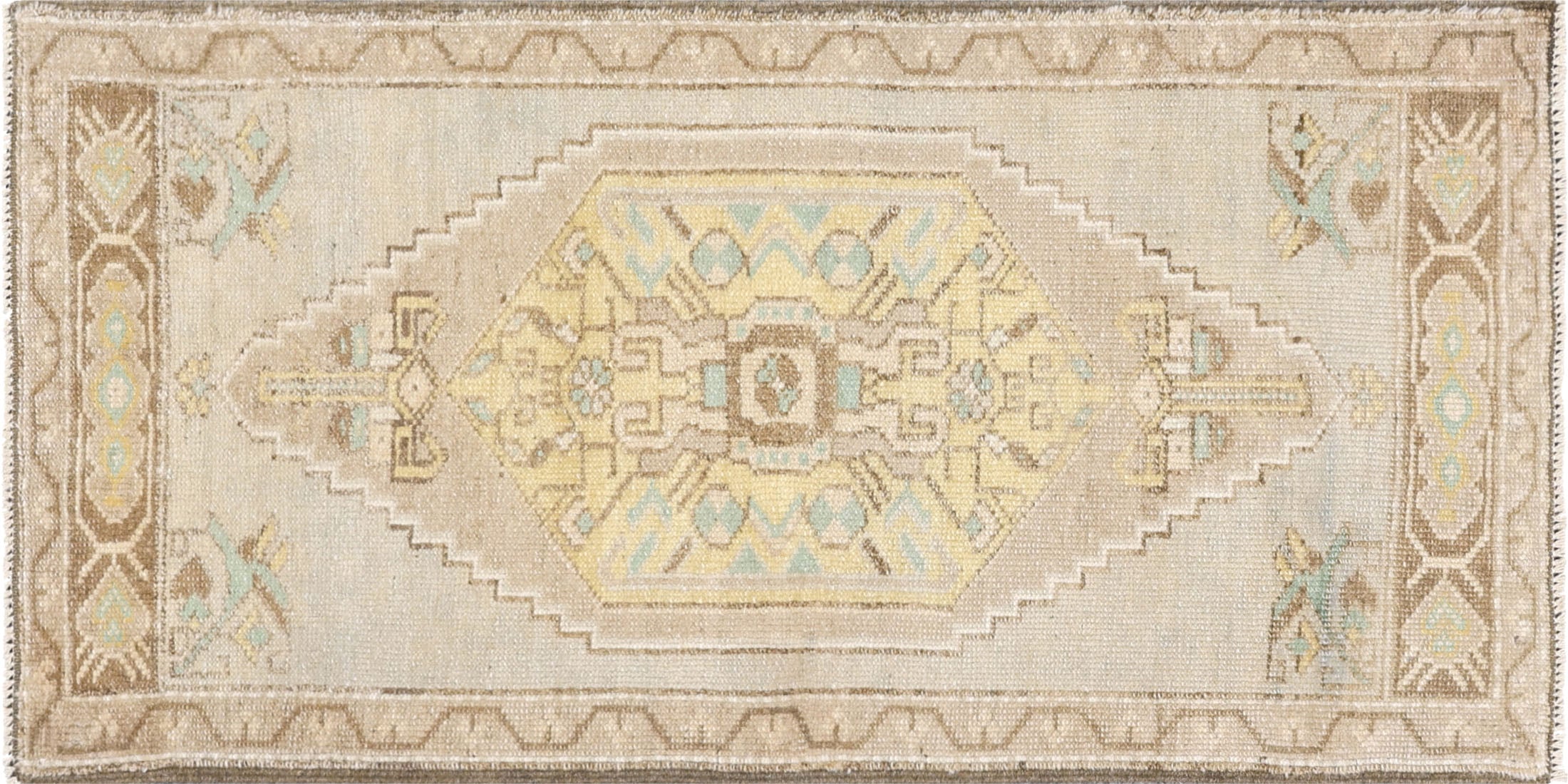 Vintage Turkish Oushak Rug in Taupe tones and an Medallion,Geometrical pattern. Measuring 1 feet 8 inches x 3 feet 4 inches – SKU 240368