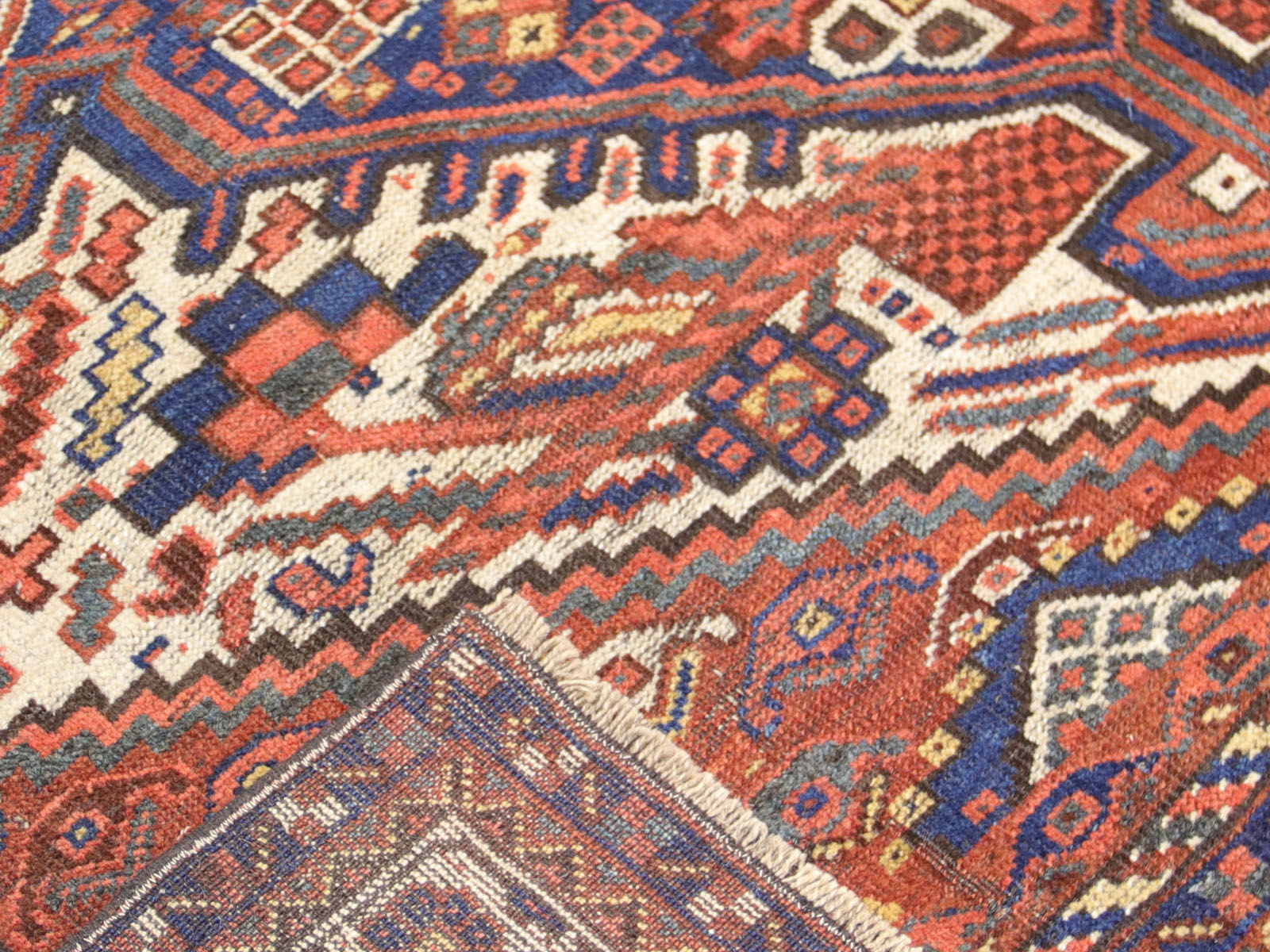 Antique Persian Shiraz Rug - 5'2" x 6'4"