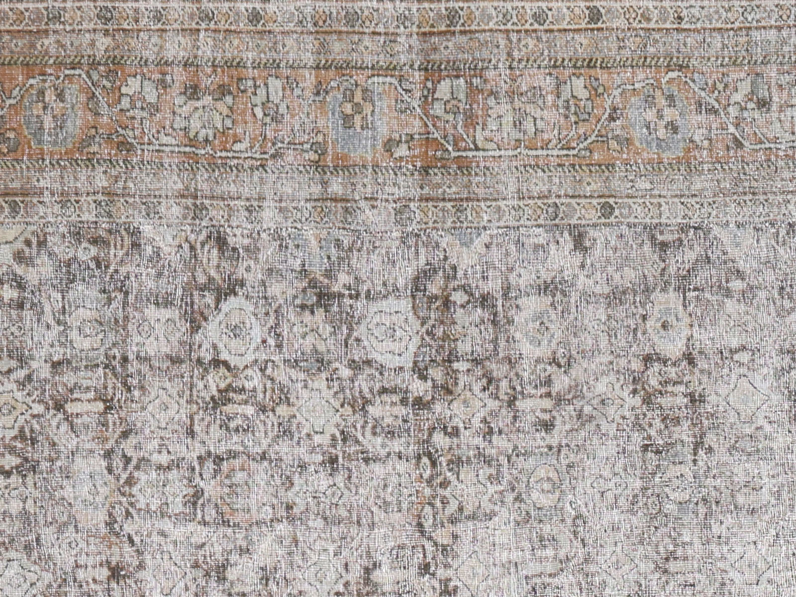 Antique Persian Mahal Rug - 10'8" x 17'1" - 260024