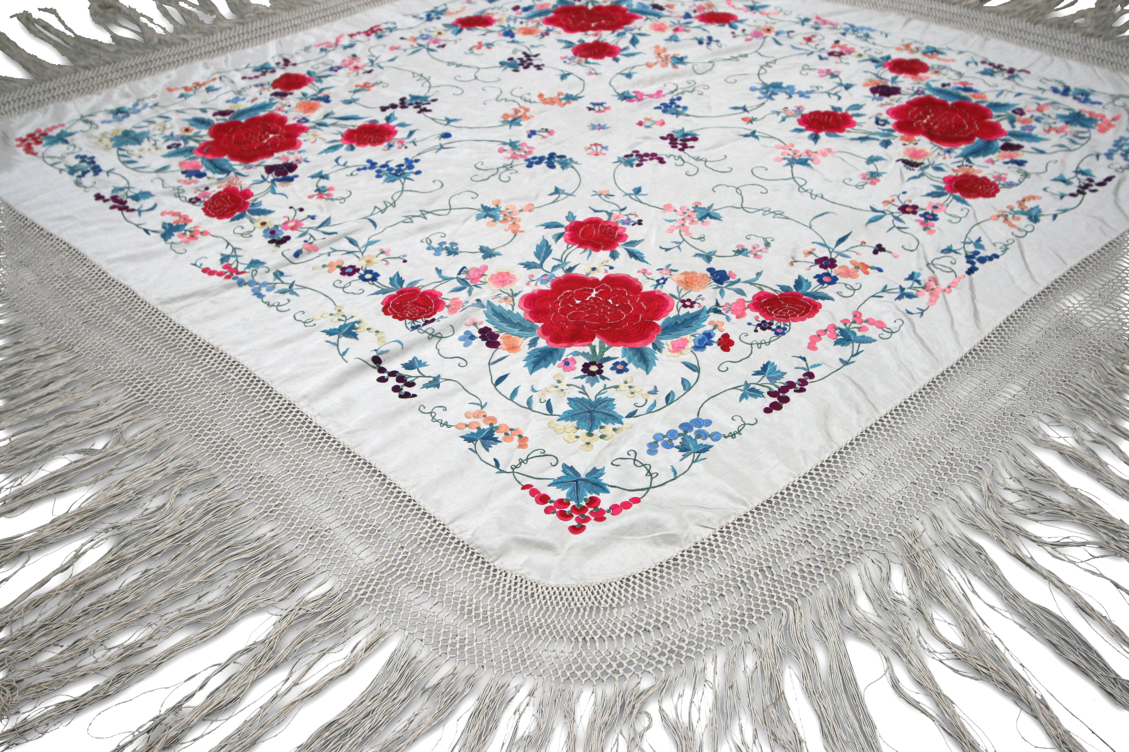Vintage Cantonese Silk Embrodery - 4'2" x 4'2" - 851014