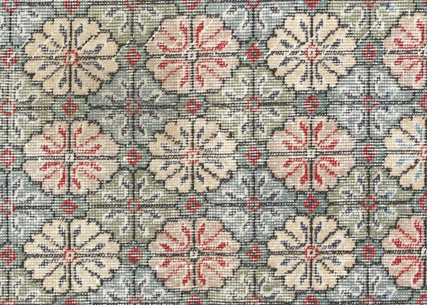 Vintage Turkish Mid-Century-Modern Rug - 4' x 7'