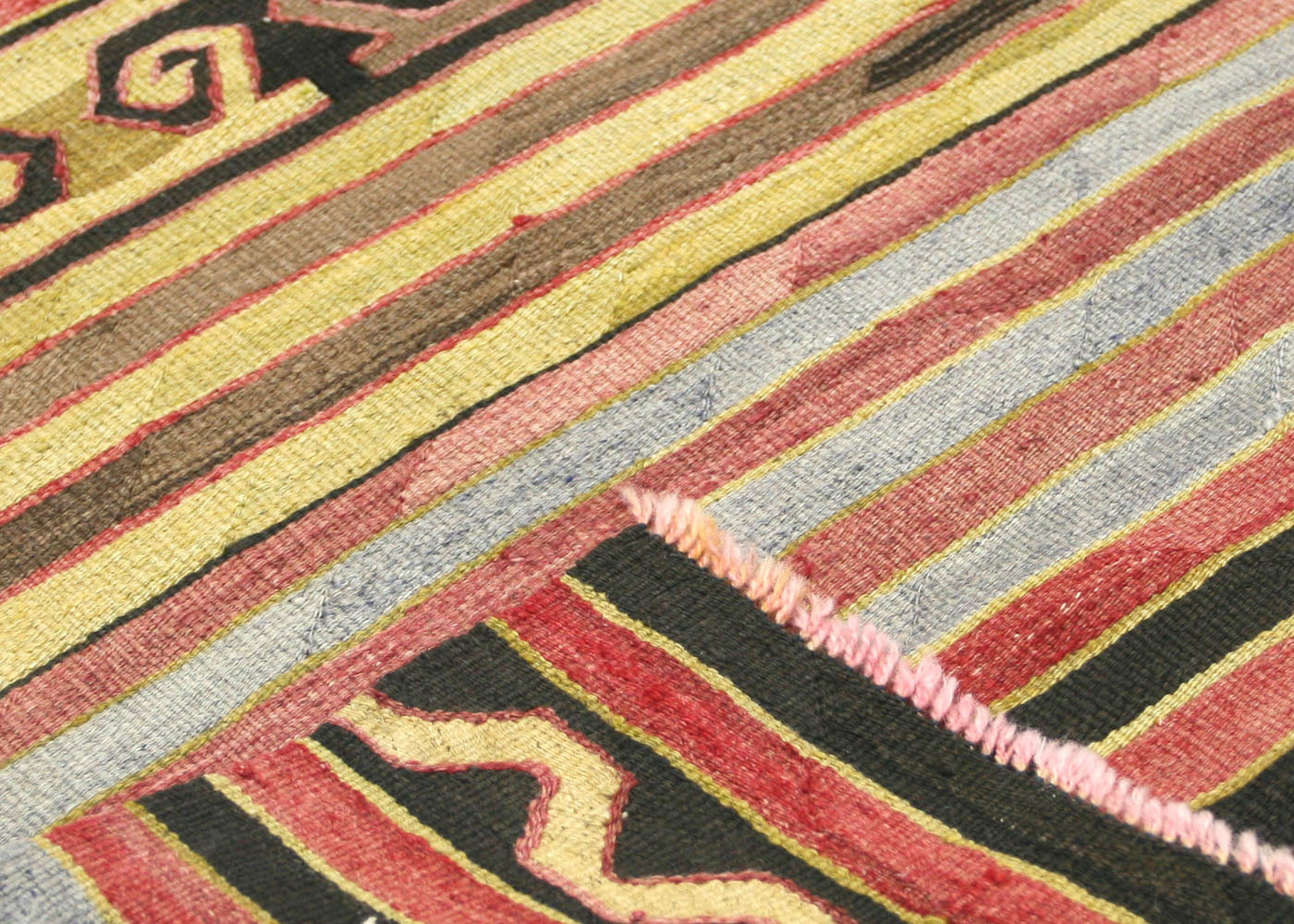 Vintage Turkish Kilim - 4'9" x 5'11"