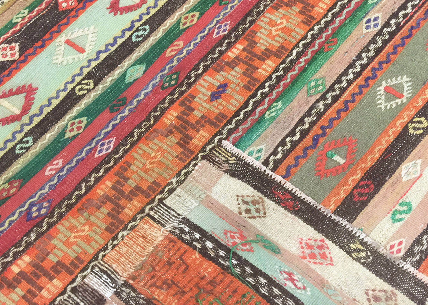 Vintage Turkish Kilim - 5'1" x 5'1"