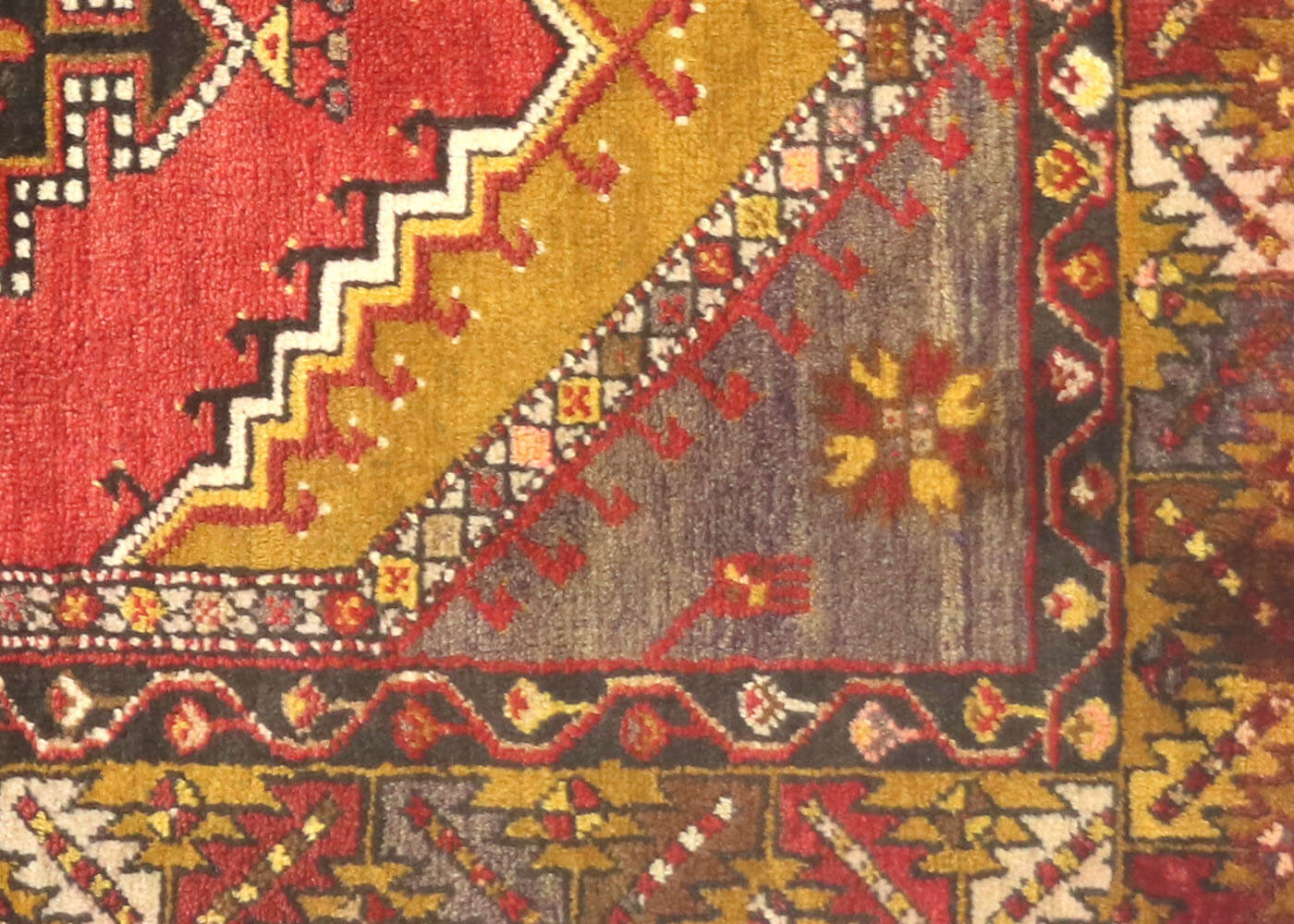 Vintage Turkish Oushak Rug - 3'6" x 4'11"