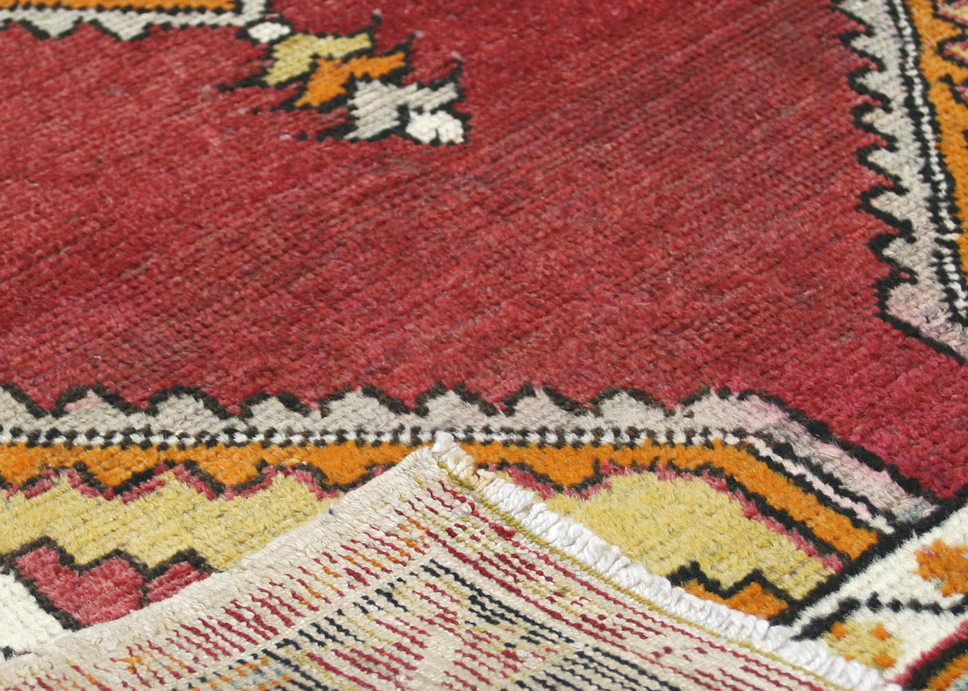 Vintage Turkish Oushak Rug - 2'7" x 5'6"