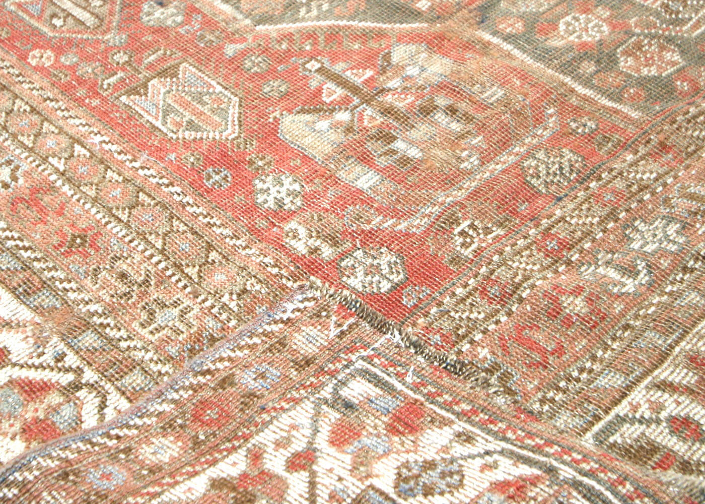 Antique Persian Shiraz Rug - 6'7" x 9'9"