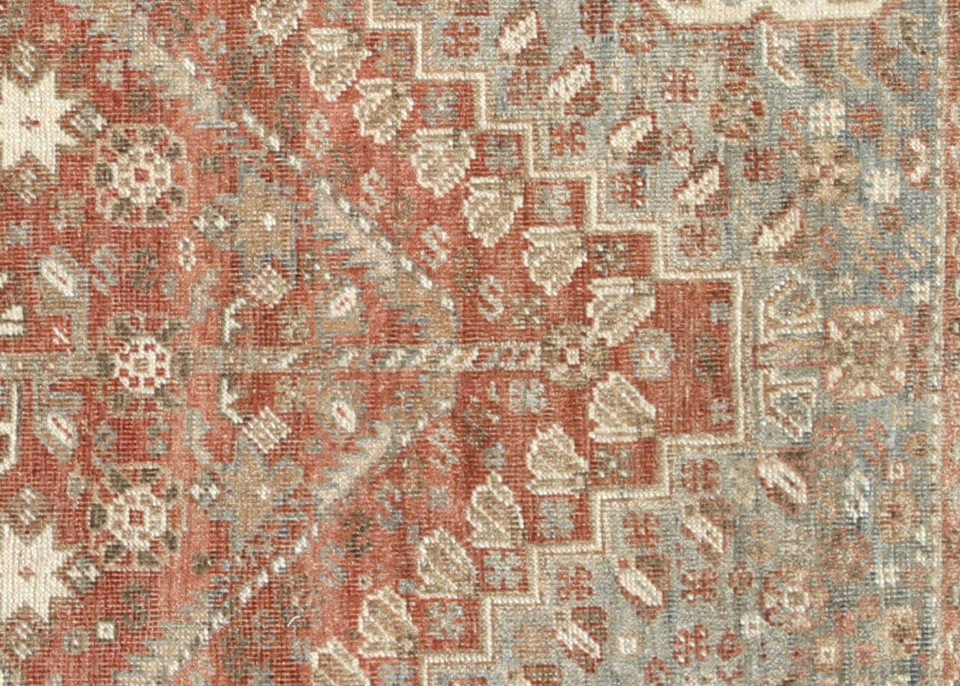 Antique Persian Shiraz Rug - 4'11" x 7'2"