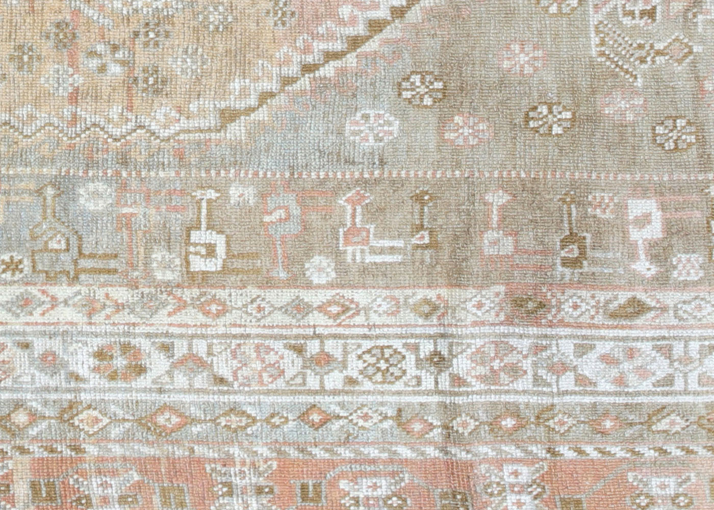 Semi Antique Persian Shiraz Rug - 5'4" x 7'5"